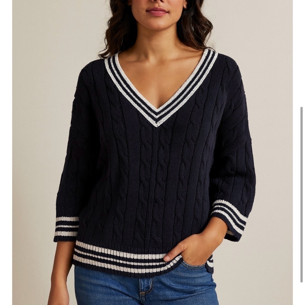 American Eagle Black White V Neck Preppy Stripe Sweater Cable Knit Cricket Top M
